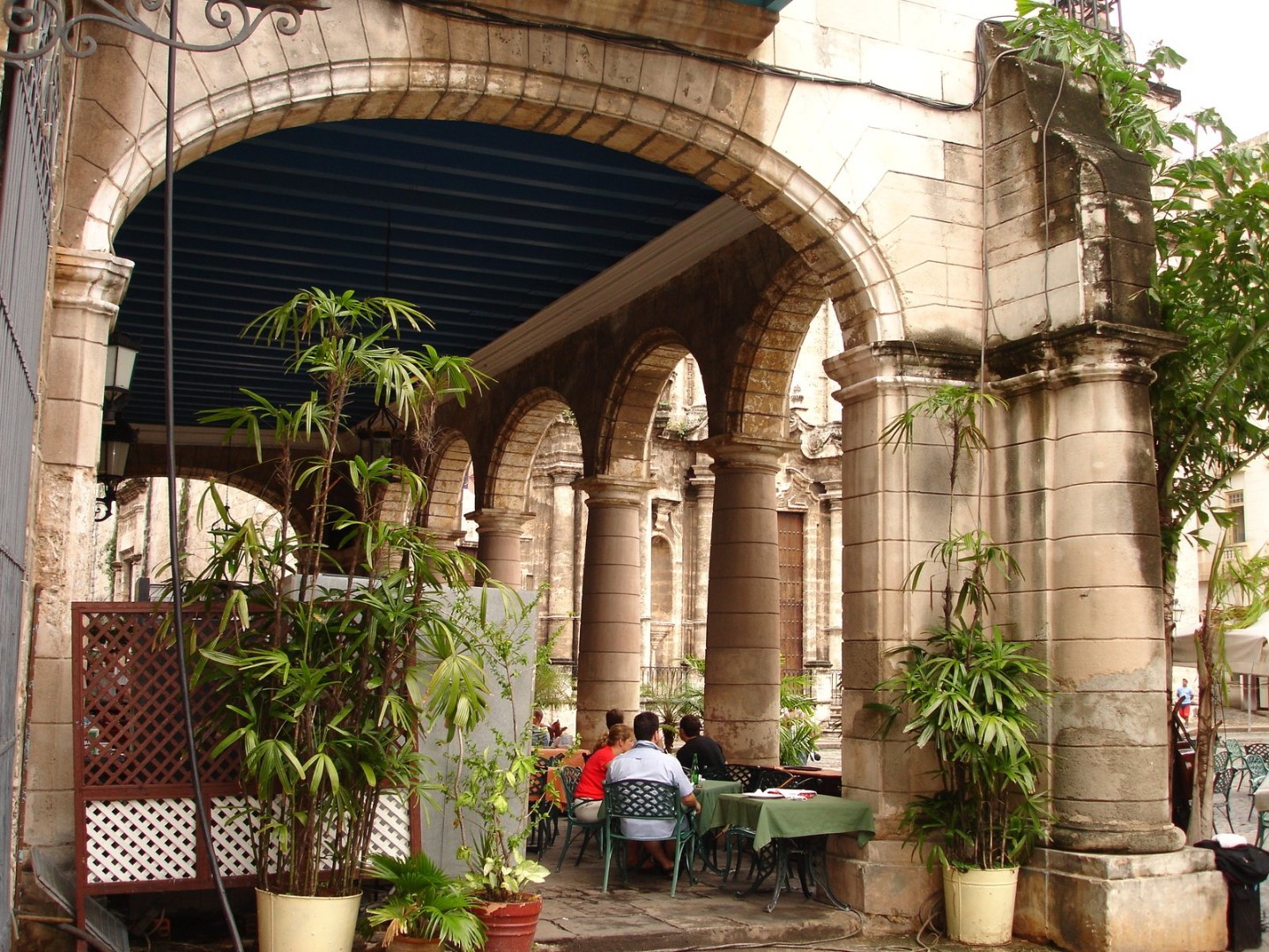 Уголок старой Гаваны в колониальном стиле