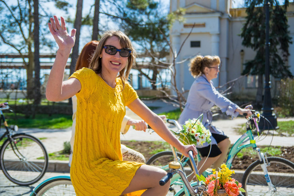 Наряды участниц мартовского велопарада показывают, как хороша может быть погода в первый месяц весны