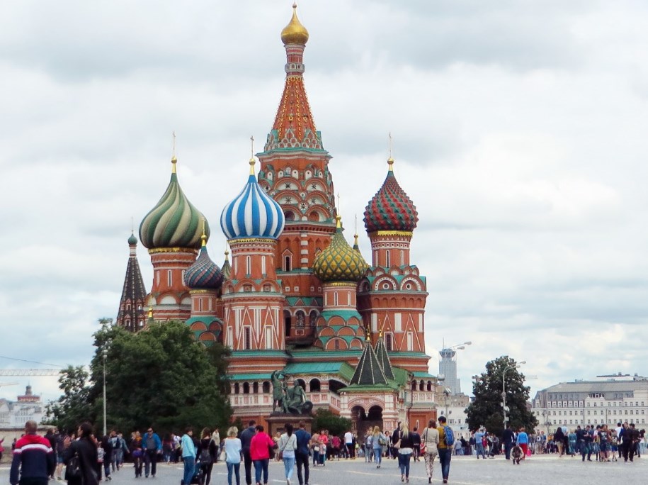 Майская Москва идеальна для экскурсионной деятельности и поездок