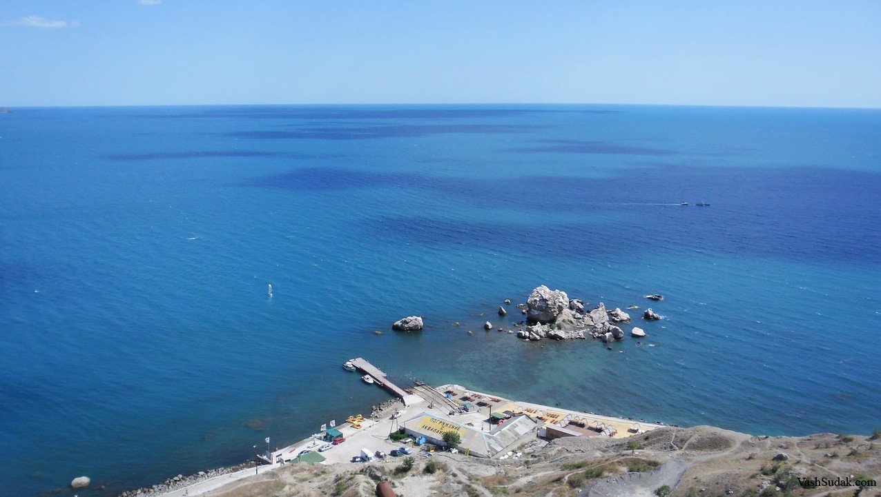 Крабий остров с высоты полета крымской чайки