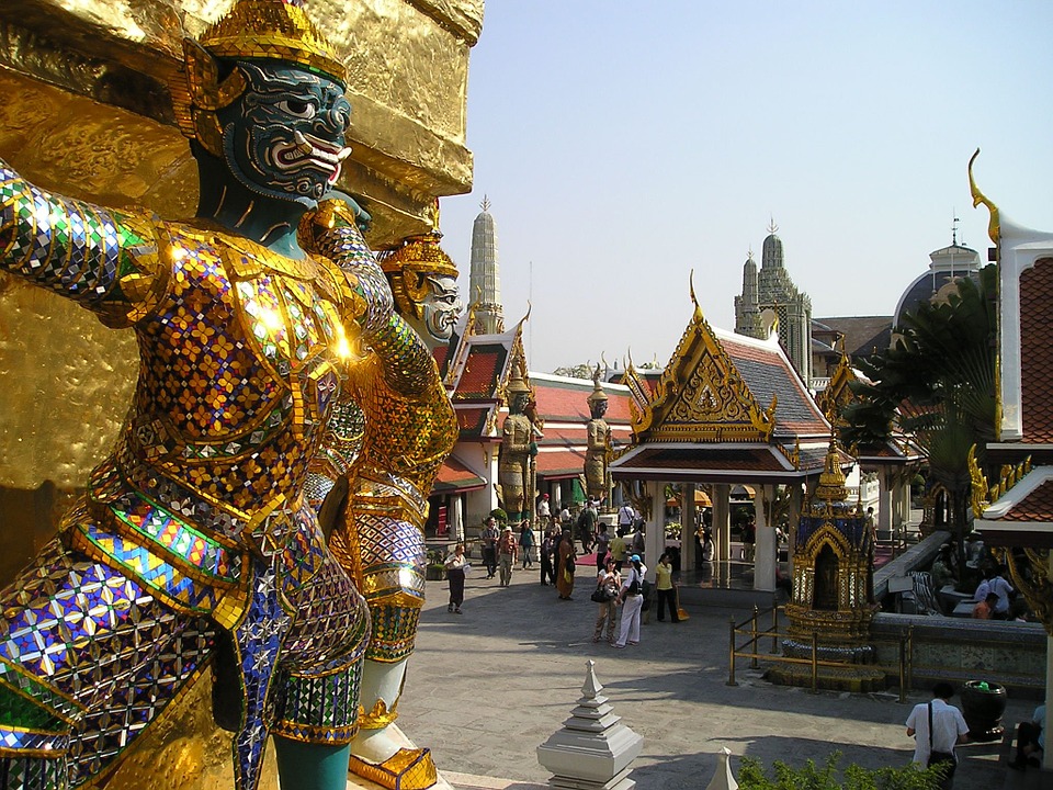 В Королевском дворце Бангкока гости – круглый год