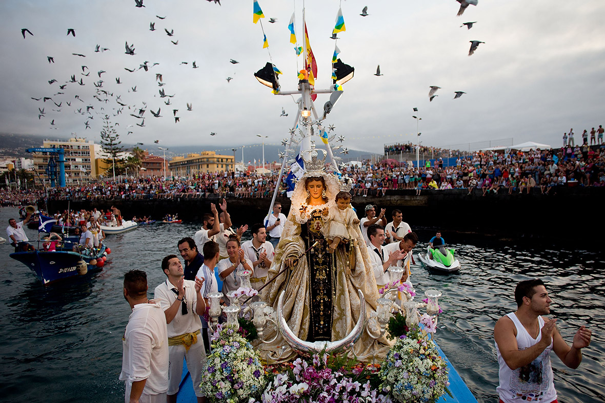 Ромерия в честь Virgen del Carmen в Пуэрто-де-ла-Крус