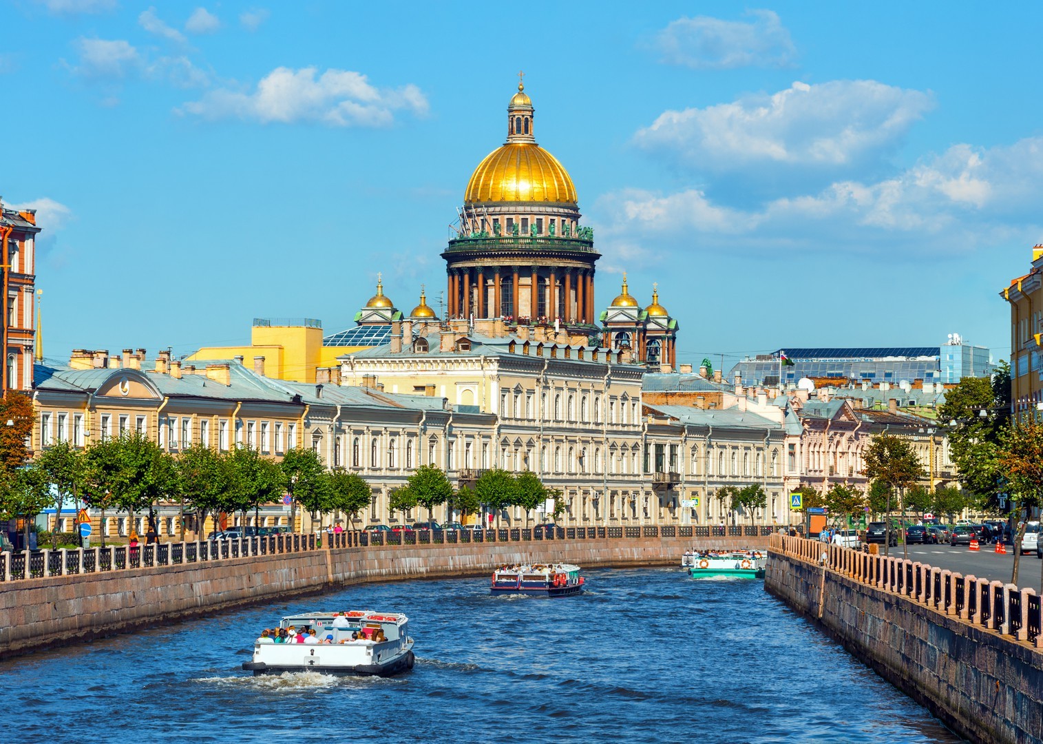 Санкт-Петербург – одно из популярных направлений для любителей культурного обогащения. (Фото: tourtransservice.ru)